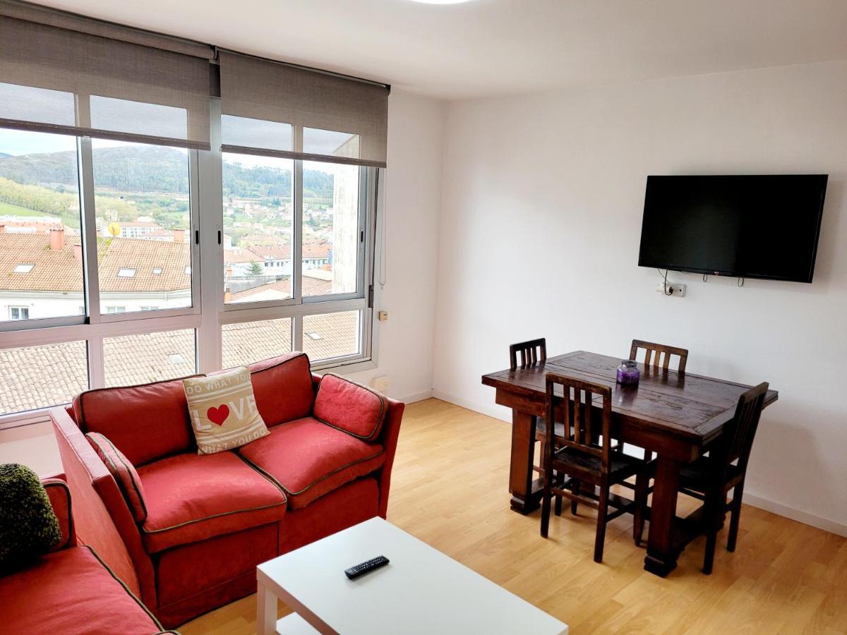 Amplio Piso Con Vistas En La Entrada Del Camino C4 Apartment Santiago de Compostela Ngoại thất bức ảnh