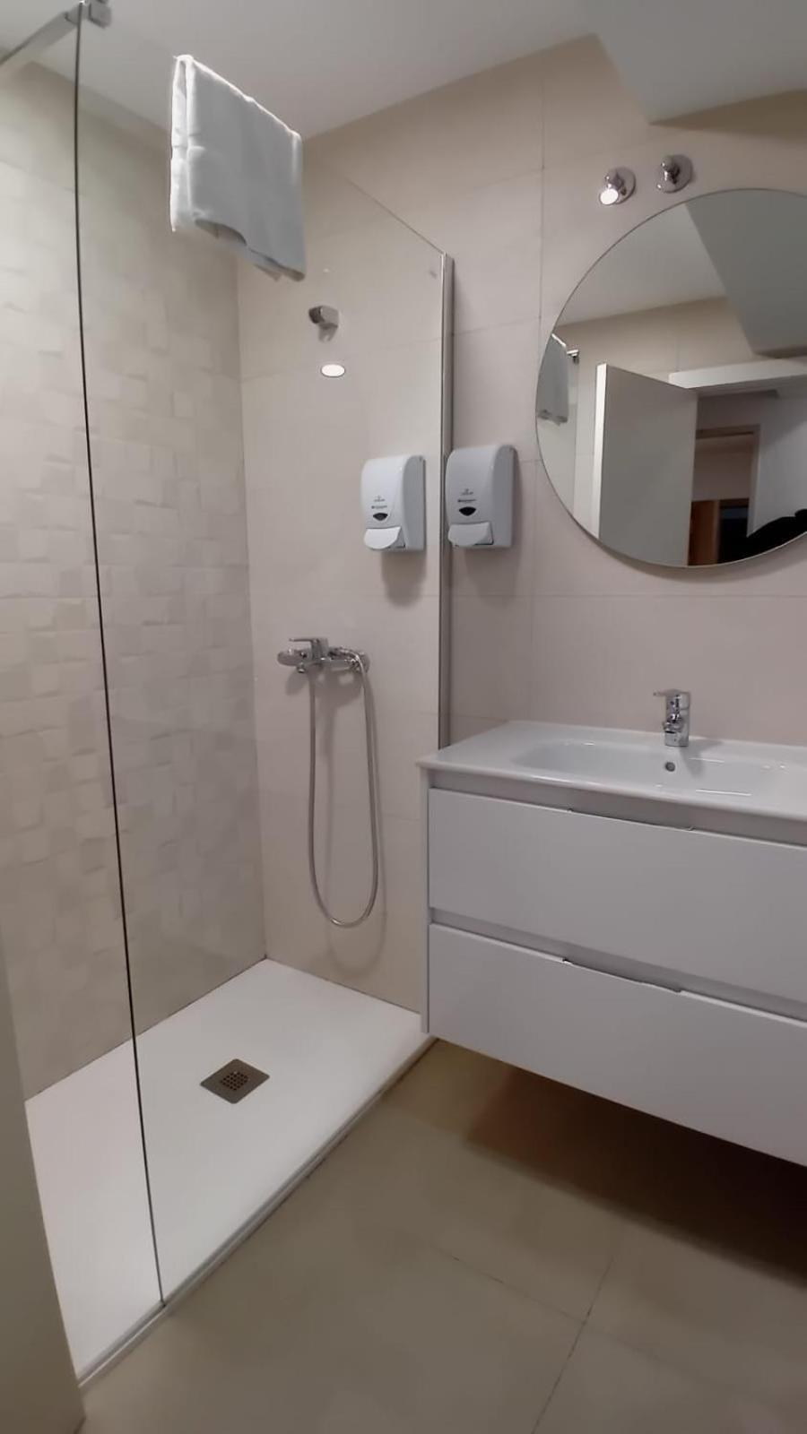 Amplio Piso Con Vistas En La Entrada Del Camino C4 Apartment Santiago de Compostela Ngoại thất bức ảnh